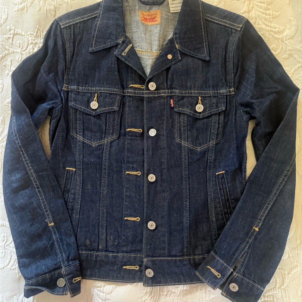 Ladies Levi Jean Jacket size Small